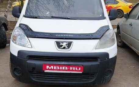 Peugeot Partner II рестайлинг 2, 2010 год, 400 000 рублей, 2 фотография