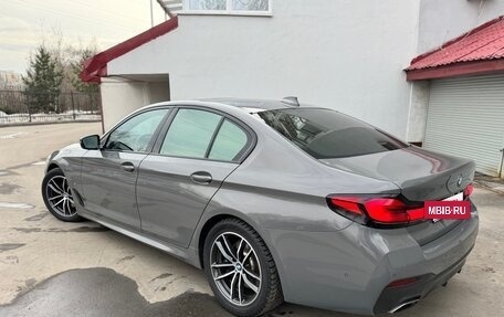 BMW 5 серия, 2021 год, 5 600 000 рублей, 4 фотография