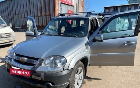 Chevrolet Niva I рестайлинг, 2013 год, 530 000 рублей, 2 фотография
