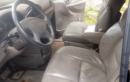 Chrysler Town & Country IV, 2002 год, 410 000 рублей, 10 фотография