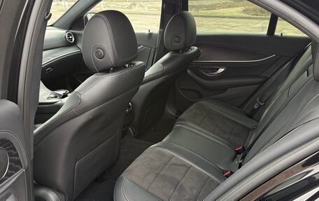 Mercedes-Benz E-Класс, 2019 год, 3 700 000 рублей, 7 фотография