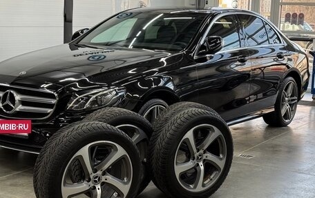 Mercedes-Benz E-Класс, 2019 год, 3 700 000 рублей, 11 фотография