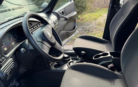 Chevrolet Niva I рестайлинг, 2019 год, 880 000 рублей, 6 фотография