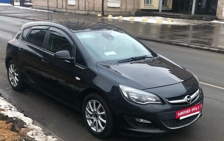 Opel Astra J, 2010 год, 550 000 рублей, 4 фотография