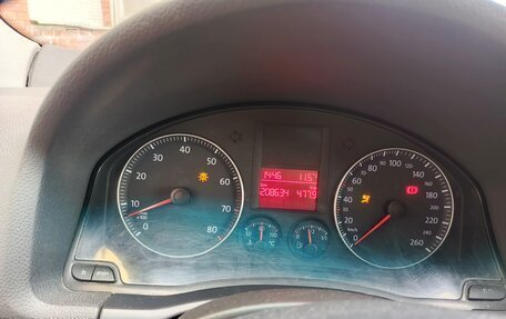 Volkswagen Golf V, 2004 год, 300 000 рублей, 5 фотография