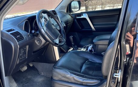 Toyota Land Cruiser Prado 150 рестайлинг 2, 2011 год, 2 500 000 рублей, 10 фотография