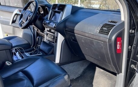 Toyota Land Cruiser Prado 150 рестайлинг 2, 2011 год, 2 500 000 рублей, 14 фотография