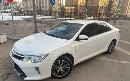 Toyota Camry, 2015 год, 1 950 000 рублей, 1 фотография