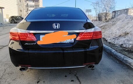 Honda Accord IX рестайлинг, 2013 год, 1 000 000 рублей, 1 фотография