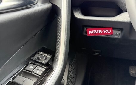 Toyota RAV4, 2025 год, 4 250 000 рублей, 13 фотография