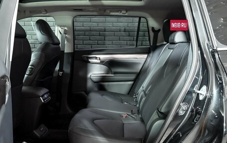 Toyota Highlander, 2026 год, 5 720 000 рублей, 22 фотография