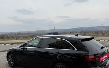 Audi A4, 2018 год, 2 080 000 рублей, 3 фотография