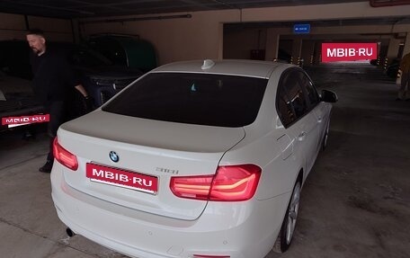 BMW 3 серия, 2017 год, 2 000 000 рублей, 8 фотография