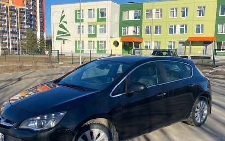 Opel Astra J, 2013 год, 800 000 рублей, 2 фотография