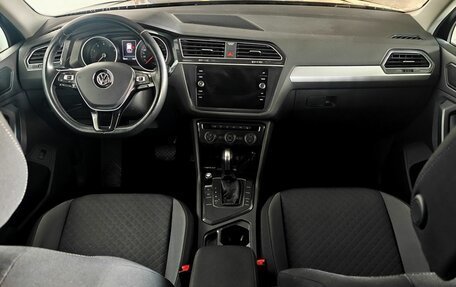 Volkswagen Tiguan II, 2020 год, 2 620 000 рублей, 9 фотография