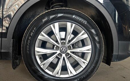 Volkswagen Tiguan II, 2020 год, 2 620 000 рублей, 17 фотография