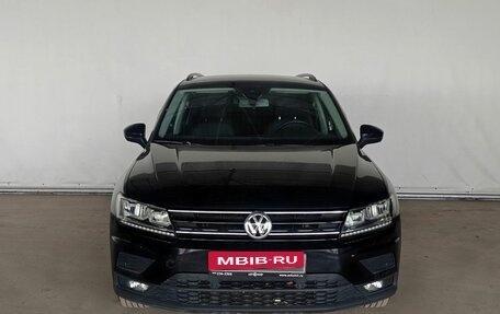 Volkswagen Tiguan II, 2020 год, 2 620 000 рублей, 2 фотография