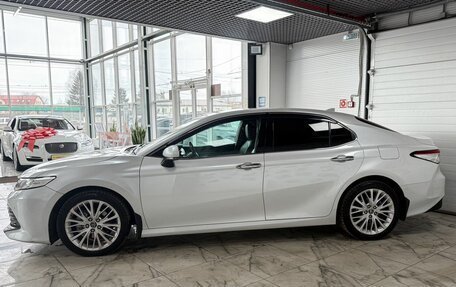 Toyota Camry, 2018 год, 2 349 000 рублей, 3 фотография