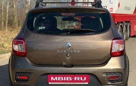 Renault Sandero II рестайлинг, 2019 год, 1 050 000 рублей, 2 фотография