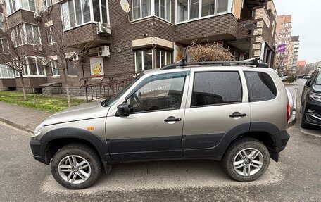Chevrolet Niva I рестайлинг, 2012 год, 600 000 рублей, 3 фотография