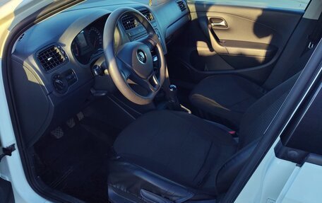 Volkswagen Polo VI (EU Market), 2015 год, 920 000 рублей, 5 фотография