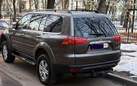 Mitsubishi Pajero Sport II рестайлинг, 2012 год, 1 950 000 рублей, 3 фотография