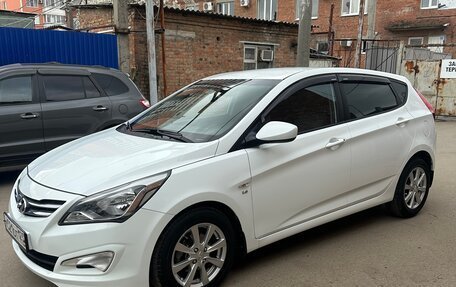 Hyundai Solaris II рестайлинг, 2015 год, 1 300 000 рублей, 2 фотография