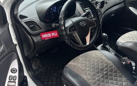 Hyundai Solaris II рестайлинг, 2015 год, 1 300 000 рублей, 7 фотография