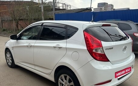 Hyundai Solaris II рестайлинг, 2015 год, 1 300 000 рублей, 3 фотография