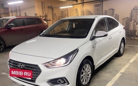 Hyundai Solaris II рестайлинг, 2018 год, 1 500 000 рублей, 4 фотография