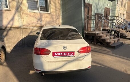 Volkswagen Jetta VI, 2012 год, 900 000 рублей, 3 фотография