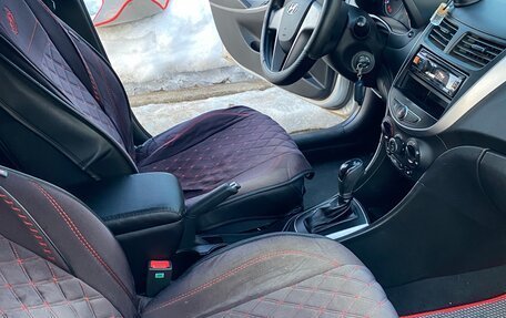 Hyundai Solaris II рестайлинг, 2014 год, 990 000 рублей, 6 фотография