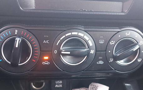 Mazda 3, 2014 год, 1 000 000 рублей, 13 фотография