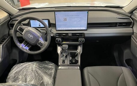 Toyota RAV4, 2026 год, 4 700 000 рублей, 36 фотография