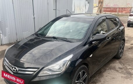 Hyundai Solaris II рестайлинг, 2014 год, 850 000 рублей, 3 фотография