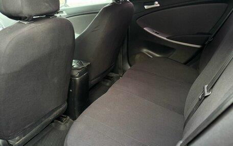 Hyundai Solaris II рестайлинг, 2013 год, 650 000 рублей, 13 фотография