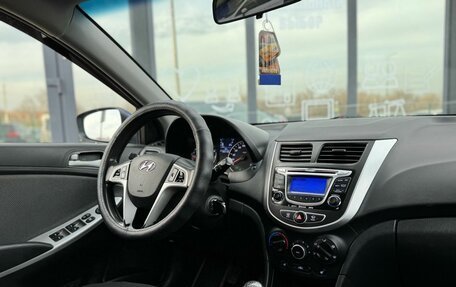 Hyundai Solaris II рестайлинг, 2013 год, 650 000 рублей, 12 фотография