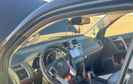 Toyota Land Cruiser Prado 150 рестайлинг 2, 2017 год, 4 900 000 рублей, 7 фотография