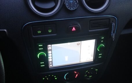 Ford Fusion I, 2006 год, 430 000 рублей, 8 фотография