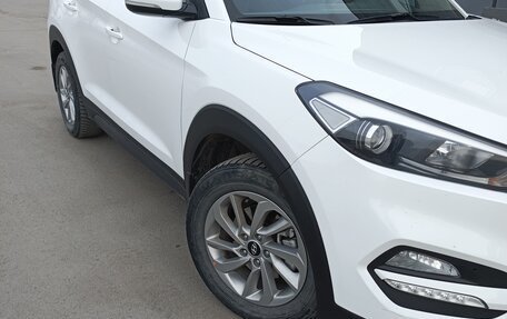 Hyundai Tucson III, 2017 год, 2 350 000 рублей, 4 фотография