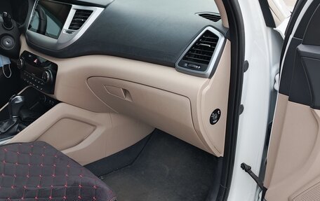 Hyundai Tucson III, 2017 год, 2 350 000 рублей, 3 фотография