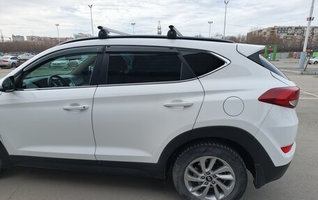 Hyundai Tucson III, 2017 год, 2 350 000 рублей, 10 фотография