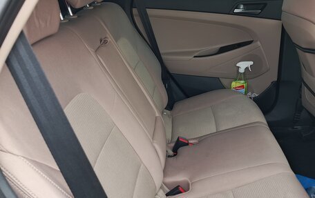 Hyundai Tucson III, 2017 год, 2 350 000 рублей, 22 фотография