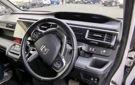 Honda Stepwgn IV, 2015 год, 1 760 000 рублей, 11 фотография