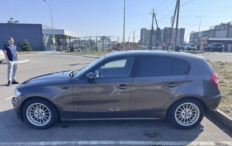 BMW 1 серия, 2006 год, 900 000 рублей, 4 фотография