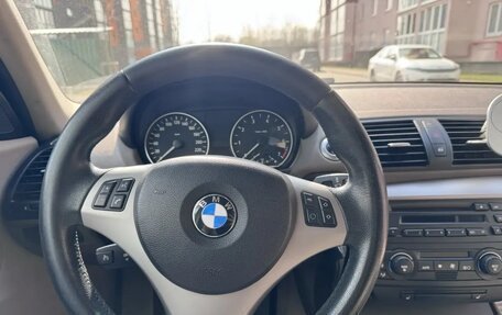 BMW 1 серия, 2006 год, 900 000 рублей, 10 фотография