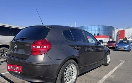 BMW 1 серия, 2006 год, 900 000 рублей, 7 фотография