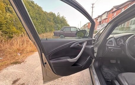 Opel Astra J, 2011 год, 720 000 рублей, 10 фотография