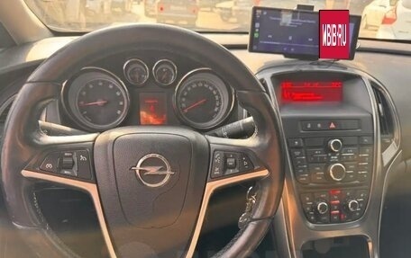 Opel Astra J, 2011 год, 720 000 рублей, 12 фотография