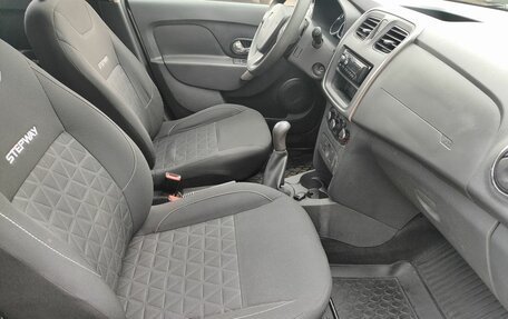 Renault Sandero II рестайлинг, 2017 год, 1 139 000 рублей, 9 фотография